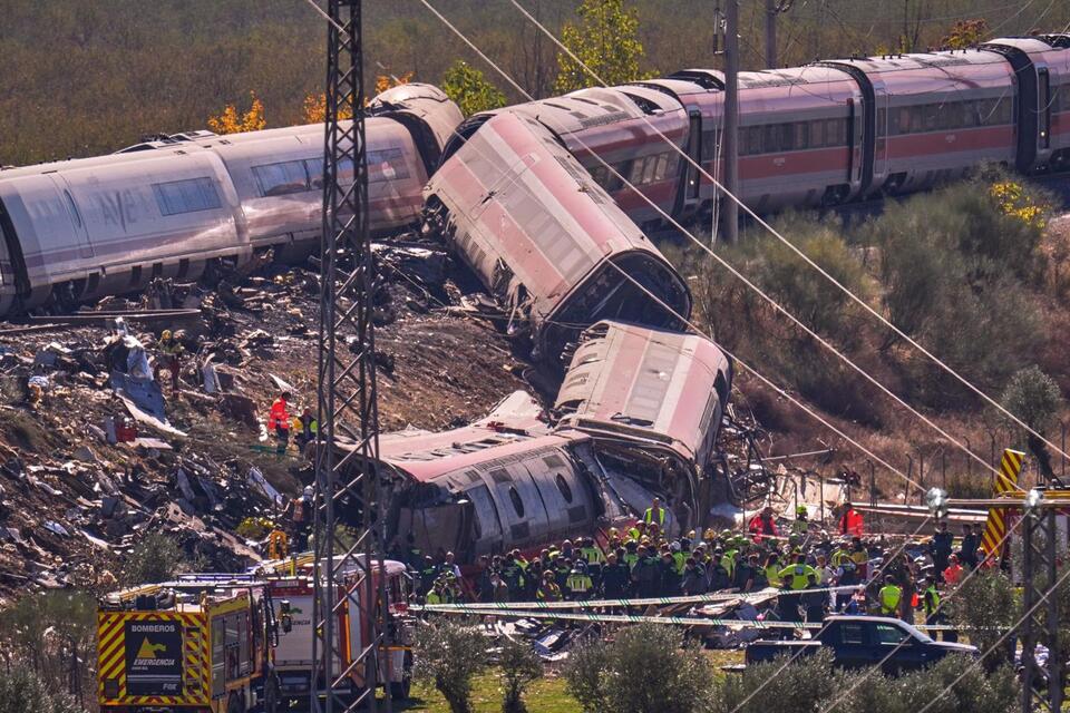 'Inexplicable' order probed as cause of train crash that killed at least 68: Official