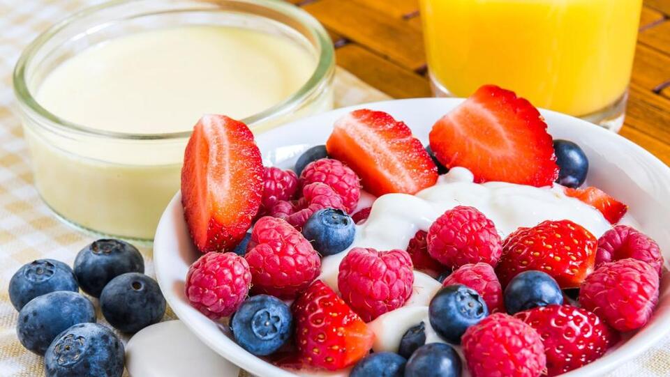 How Much Yogurt Can I Eat Every Day? - NewsBreak