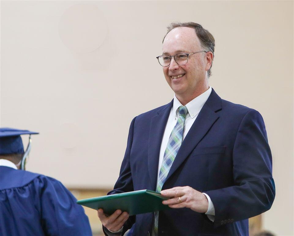 Announcing Head of School Retirement - NewsBreak