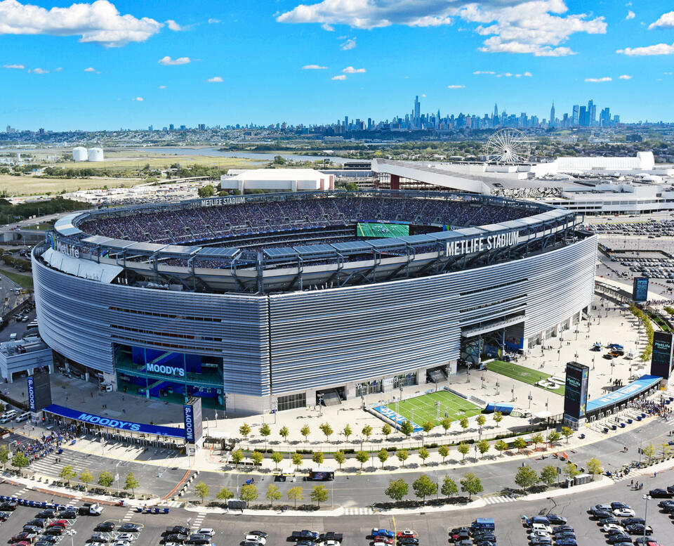 MetLife Stadium Leadership News: Ron VanDeVeen Named Chief Programming ...
