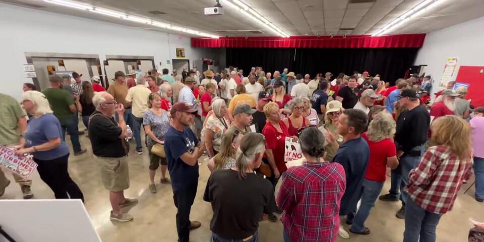 Proposed wind farm south of Seligman causes community uproar - NewsBreak