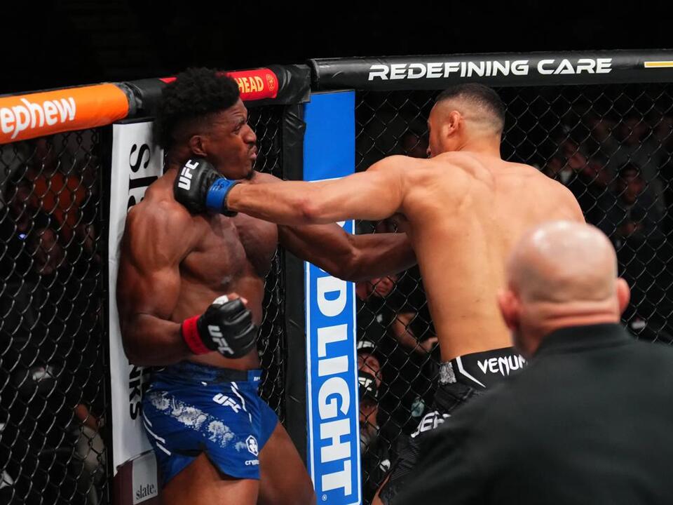 UFC St. Louis video: Carlos Ulberg demolishes Alonzo Menifield with ...