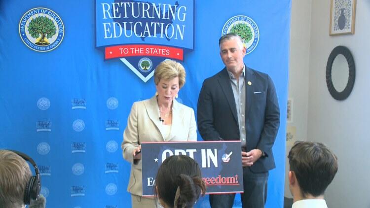 U.S. Education Secretary urges Washington to adopt new education tax ...
