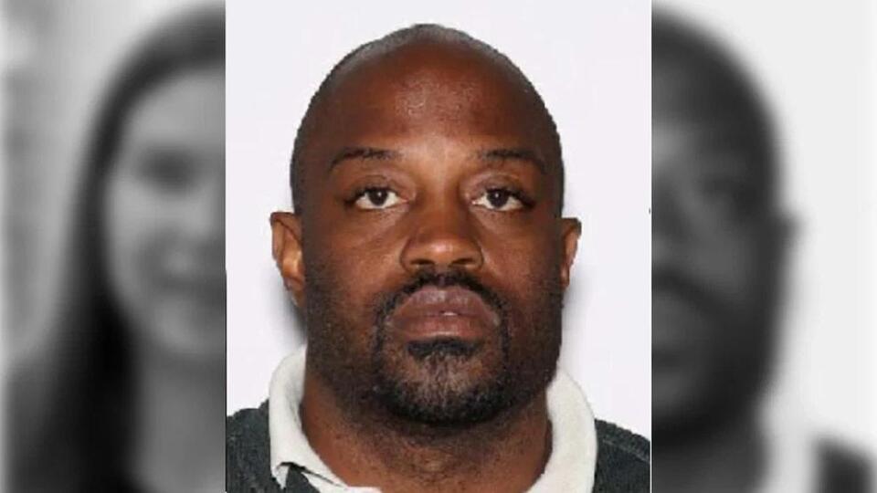 Fredericksburg police safely locate missing teen; Man is in custody ...