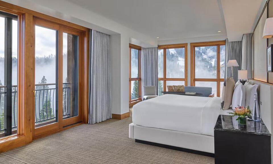 Scouted: How to Make Your Bed Feel Like the Ritz-Carlton