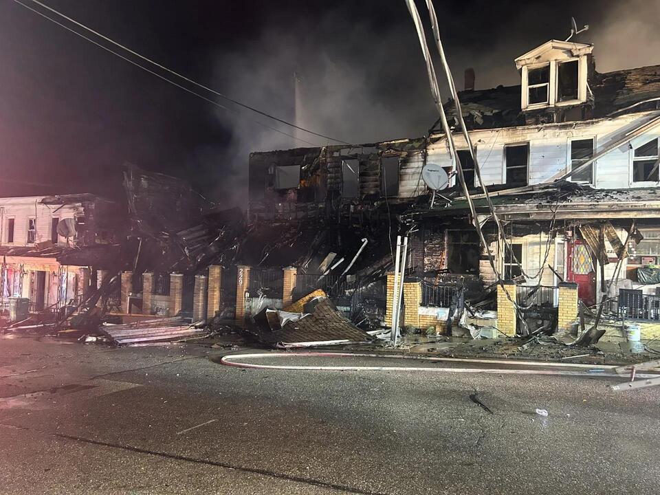 Eight homes catch fire after propane tank explosion - NewsBreak