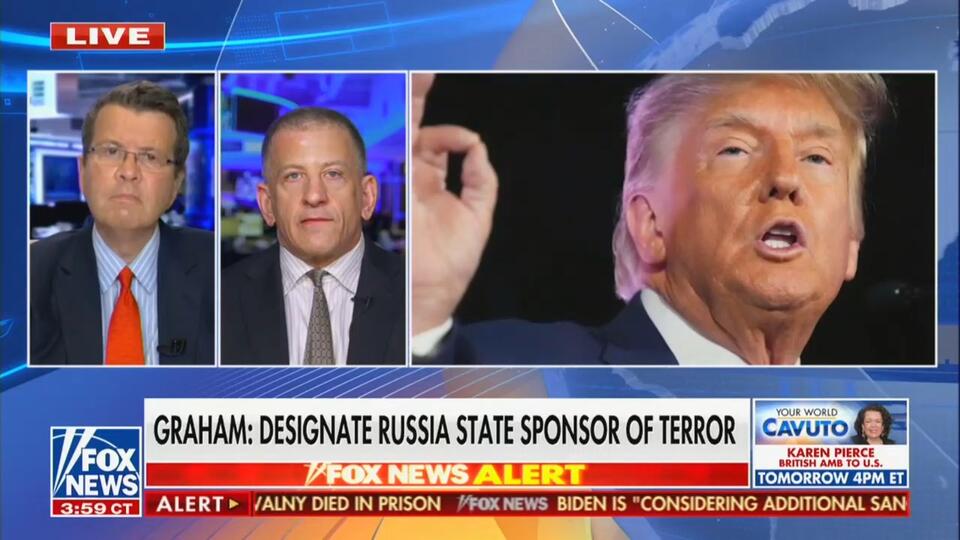 Fox Analyst Says He’d ‘Love to Ask’ Trump Why He’s Making Pro-Putin ...