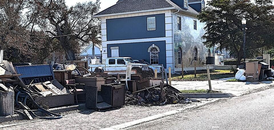 Punta Gorda pitches garbage pick up increase in 2026 - NewsBreak