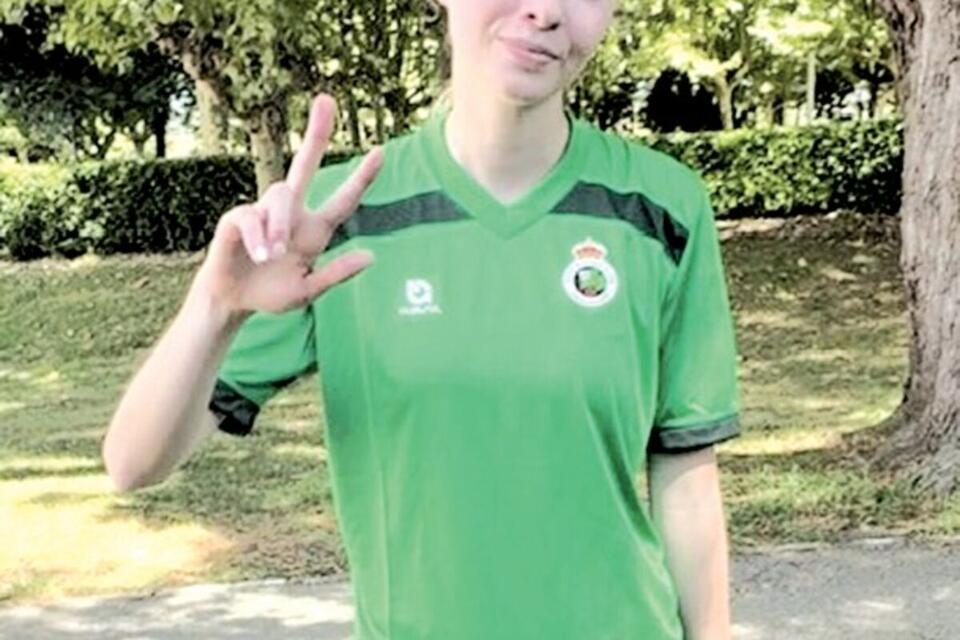 Young Othello soccer player goes to Spain