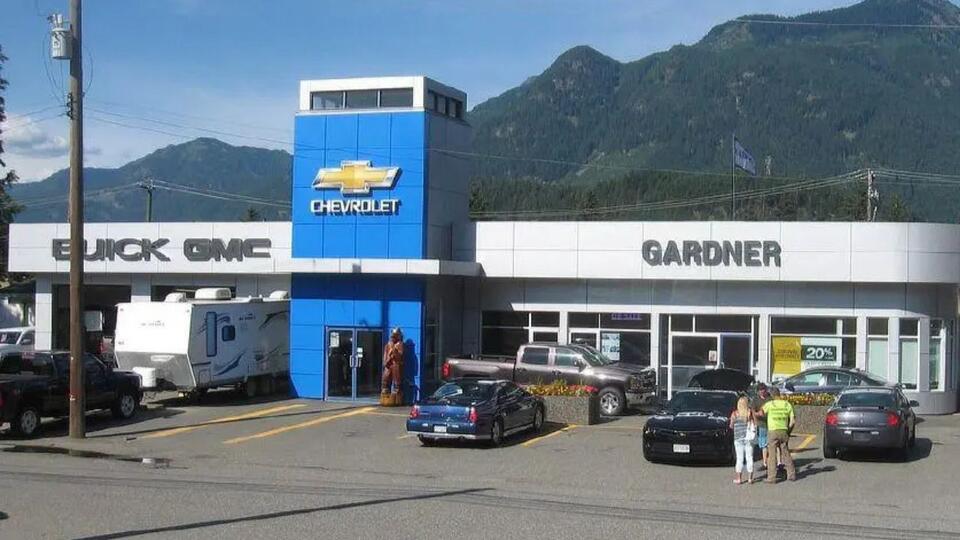 Dealer Wins Suit Against Customer Who Crashed High-End Sports Car on ...