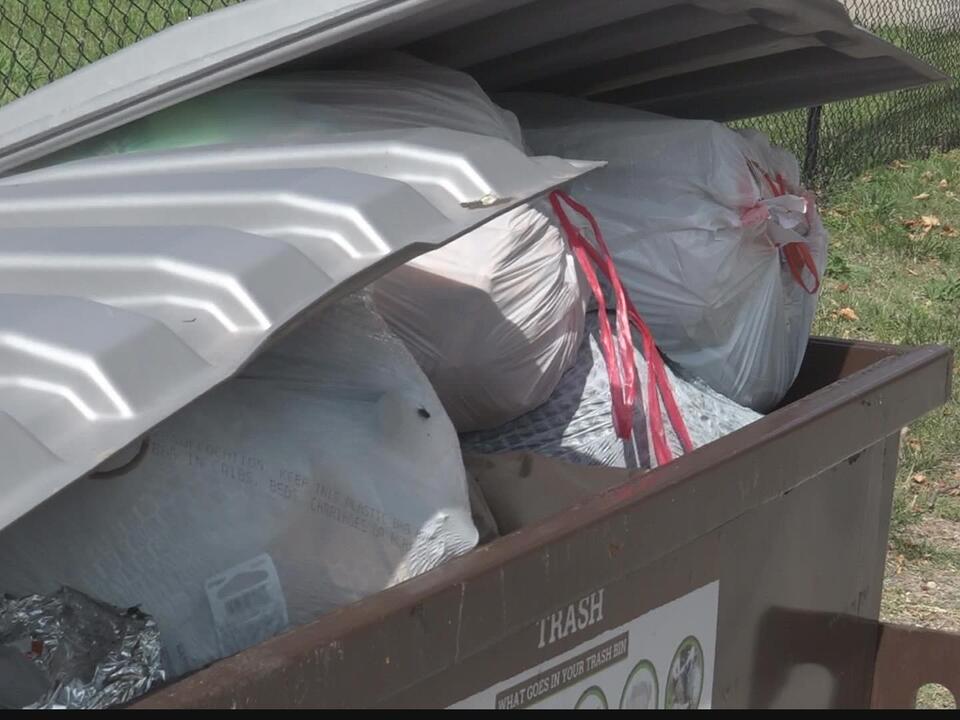 1/3 of St. Louis refuse drivers call in sick for 2nd day, fueling ...