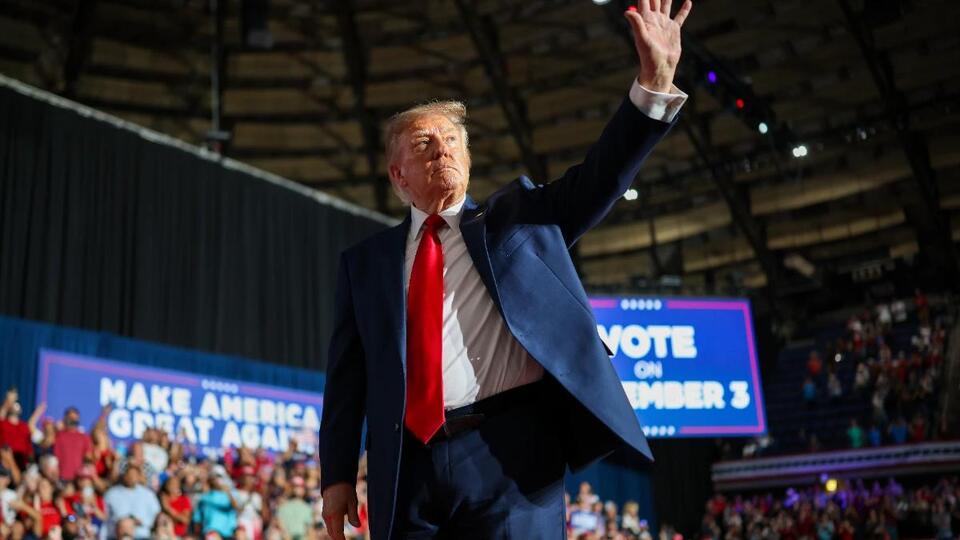 Donald Trump Reveals 1-Word That Melania Uses to Refer Him - NewsBreak