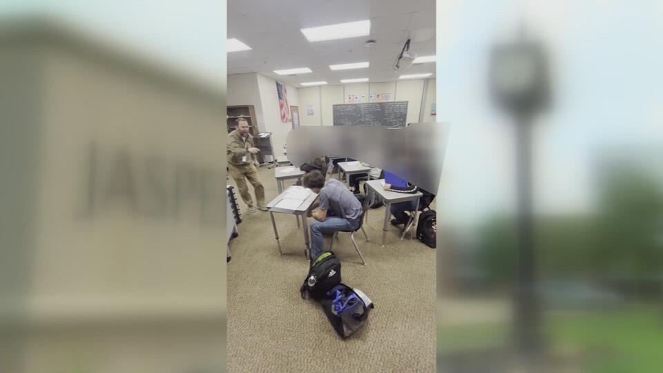 Teacher screams at special needs student and kicks him out of class in ...