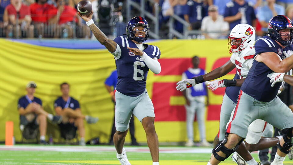 Simms ranks CFB's top five quarterbacks - NewsBreak