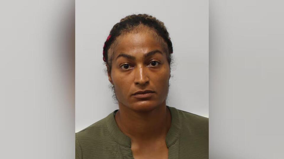 Woman charged with attempted second degree murder after stabbing her ...