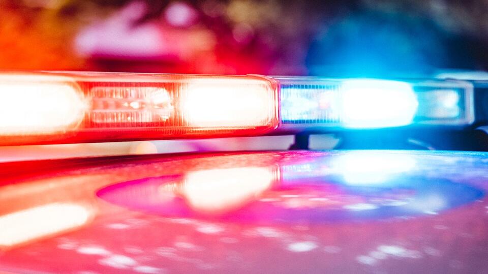 Police searching for hit-and-run driver after bicyclist killed in east ...