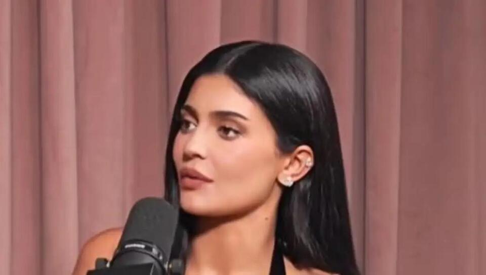 Kylie Jenner Struts In $50M Fantasy Bra, But Not Everyone Is Impressed