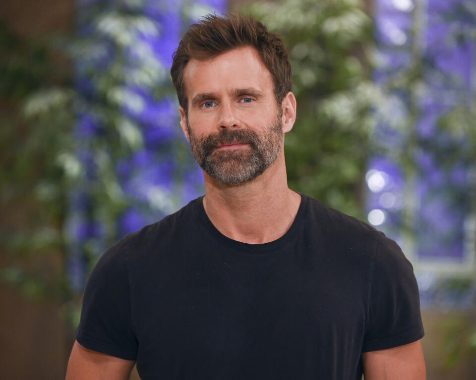'All My Children' Actor, 55, Is Giving Fans 'Hot Flashes' with 'Shredded' New Thirst Traps - NewsBreak