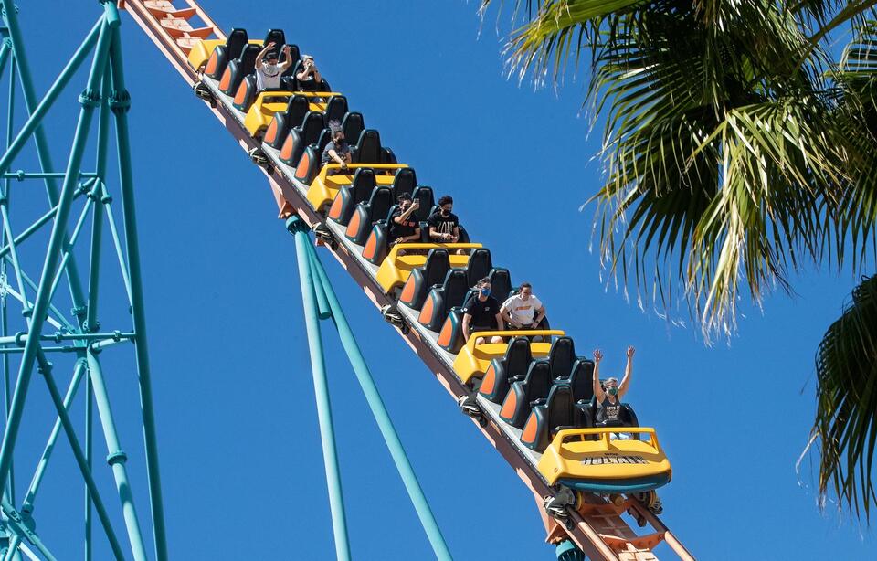 Roller coaster death leads to calls for federal oversight - NewsBreak
