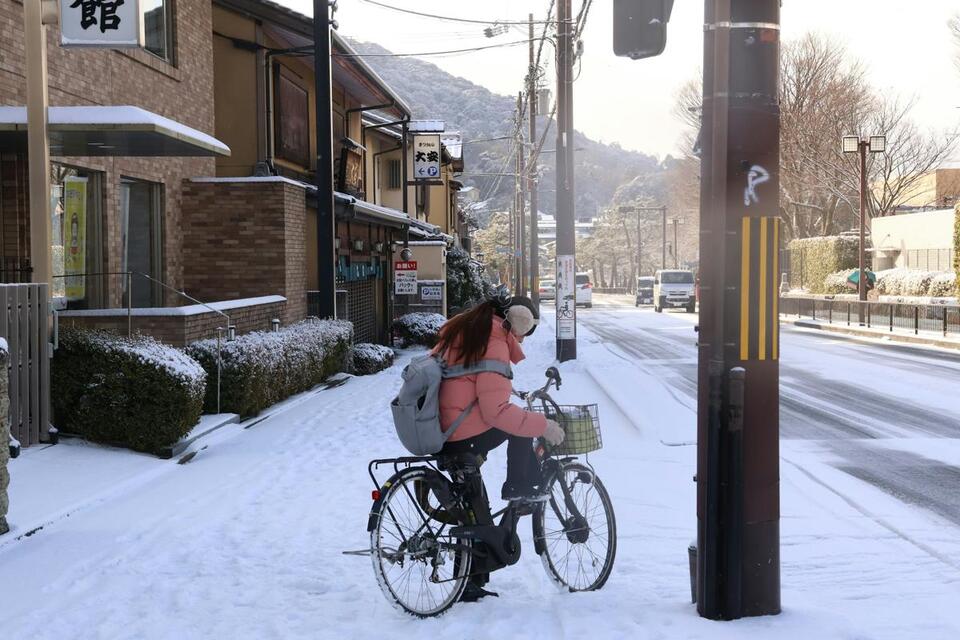 Earmuffs Were Invented by a 15-Year-Old in Maine - NewsBreak