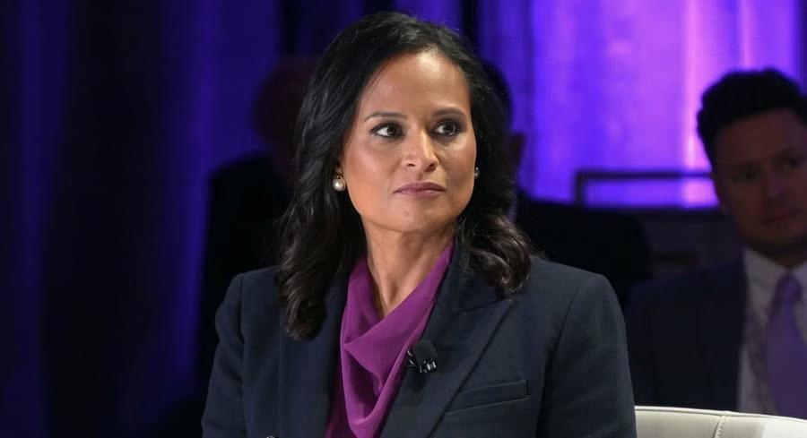 How An Early-Morning Comment By Kristen Welker Pushed Trump To Call For FCC Action