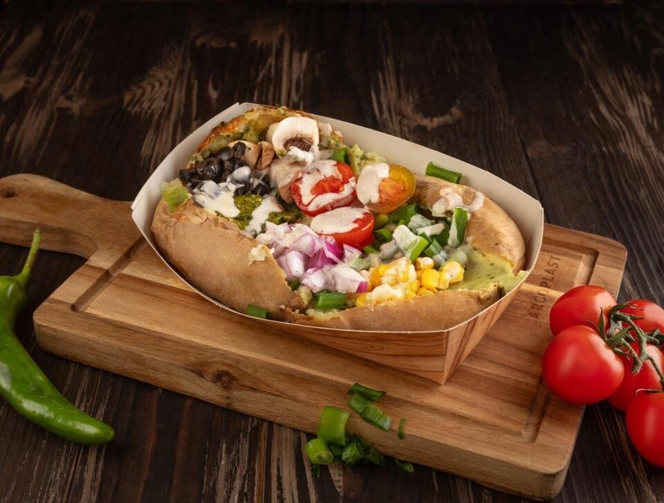 NEW Patatas Baked Potato Stall in Jerusalem’s Machane Yehuda - NewsBreak