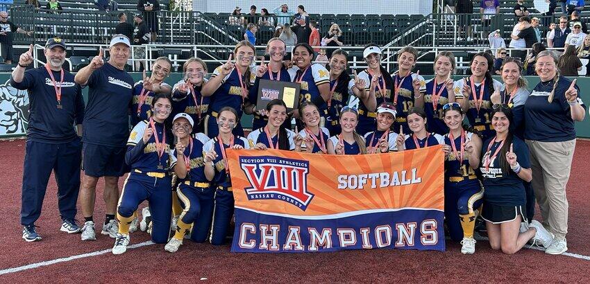 Massapequa edges Oceanside for softball title