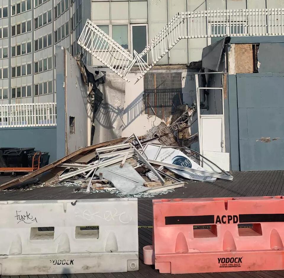 Atlantic City, New Jersey Apartment Railing Collapse [Photos] - NewsBreak