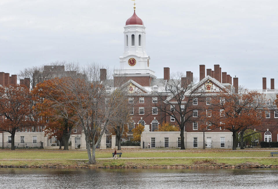 Federal judge blocks Trump effort to keep Harvard from hosting foreign ...