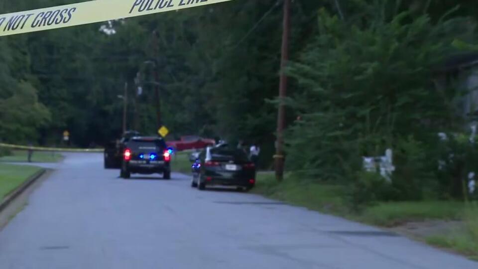 Son arrested for killing 65-year-old father in DeKalb County