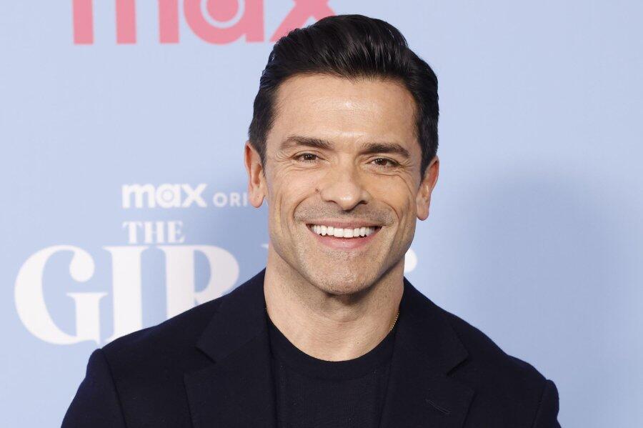 Watch: Mark Consuelos mourns the death of his dad Saul - NewsBreak