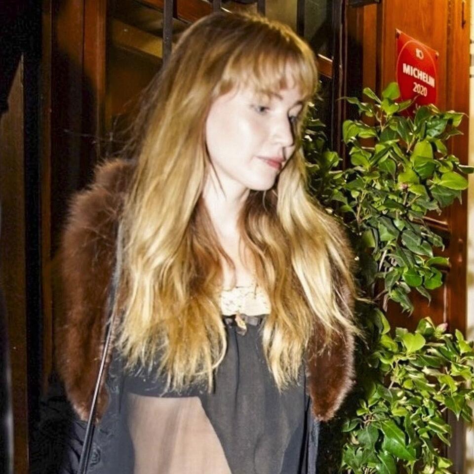 Spotted in Paris The ItGirl Way to Wear Jeans and AnimalPrint Shoes — free download
