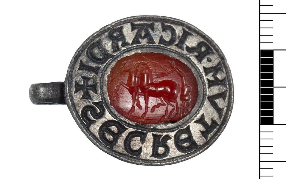 Rare medieval seal from the UK bears ‘Richard’s Secret’ inscription and ...