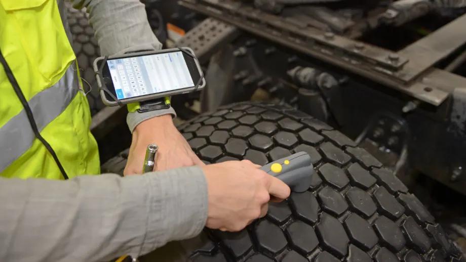 How Connected Tire Technology Is Helping Work Truck Fleets Reduce Downtime
