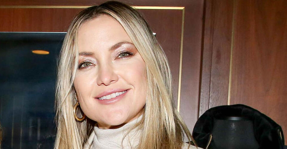 Kate Hudson Parties in Chic Beige Suit With Jennifer Aniston & Courteney Cox at Moose Knuckles x Jennifer Meyer Launch – NewsBreak
