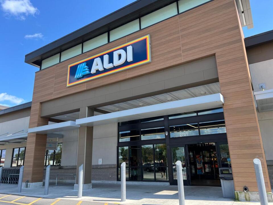 New Aldi, converted from a Winn-Dixie, announces opening time/date in ...