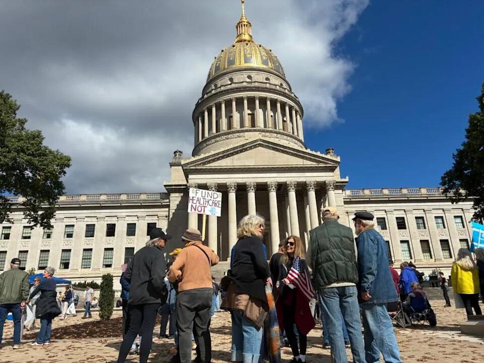Charleston No Kings organizers ask crowd to vote early in West Virginia ...