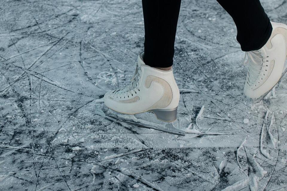 Everything You Need to Know About Utica’s Outdoor Ice Rink - NewsBreak