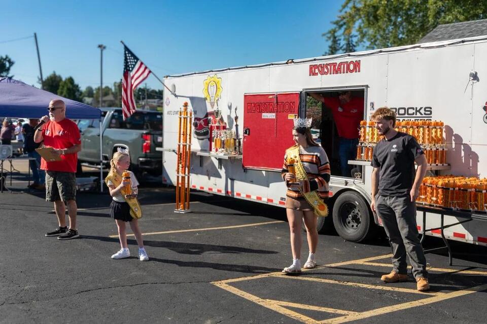 🚗 351 rides pack 2026 Barnesville Pumpkin Festival Car Show - NewsBreak