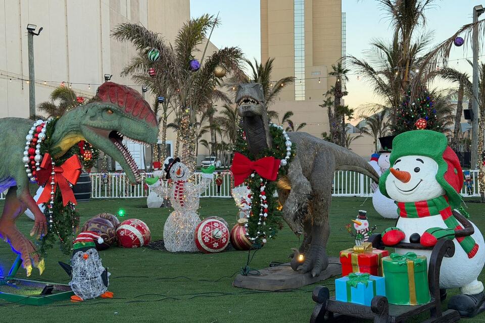 Real fight over fake dinosaurs in Atlantic City - NewsBreak