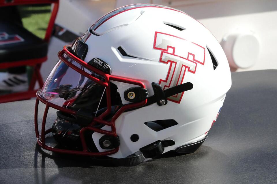 Texas Tech-Houston Thriller Comes Down to Inches on Dramatic 2-Point ...