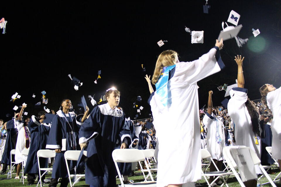Northcutt Stadium filled with cheers as 570 Marietta seniors graduate ...