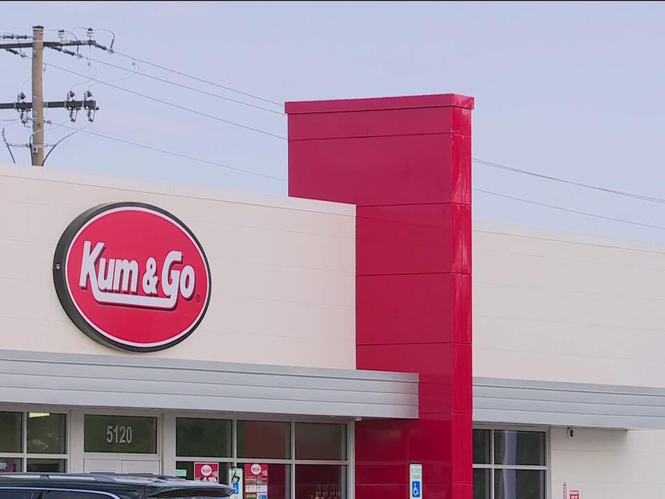 Man facing attempted capital murder charge after allegedly stabbing