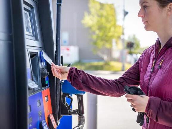 Gas Prices Could Drop Below $3 By Thanksgiving Due To Increased Production