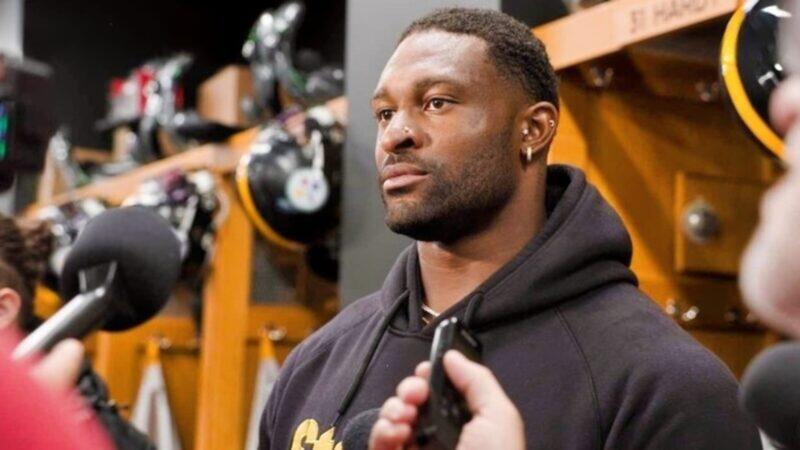 DK Metcalf Pulls Shady Postgame Move After Punching Lions Fan In The Face - NewsBreak