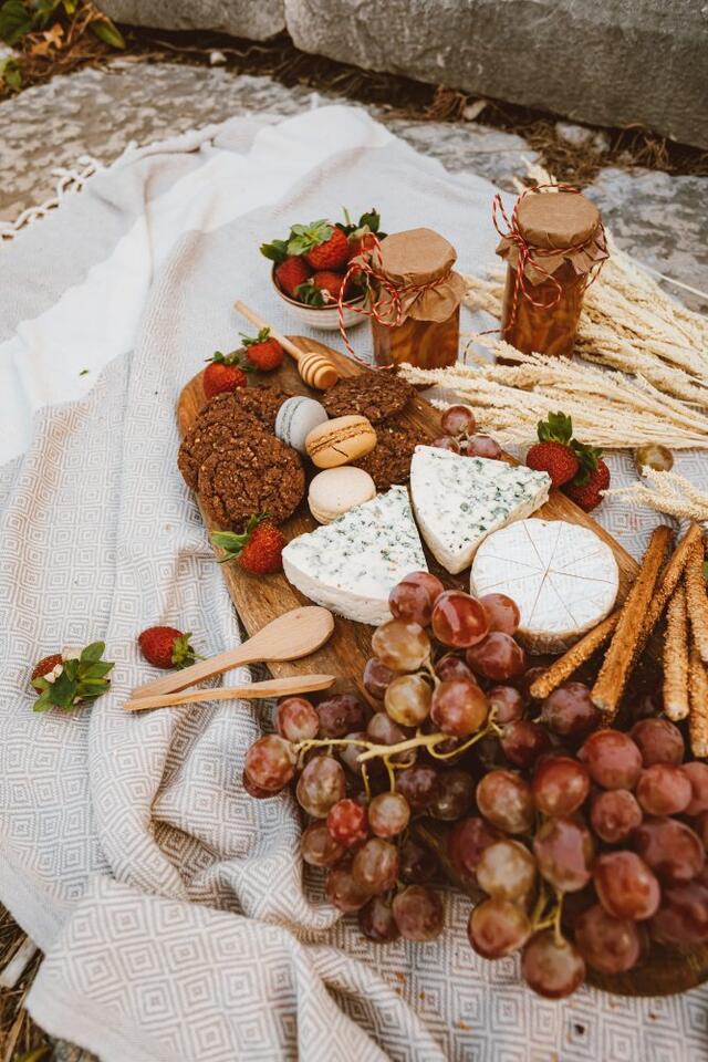 We Built a $25 Fall Snack Board at Aldi — Here’s Everything That Fit ...