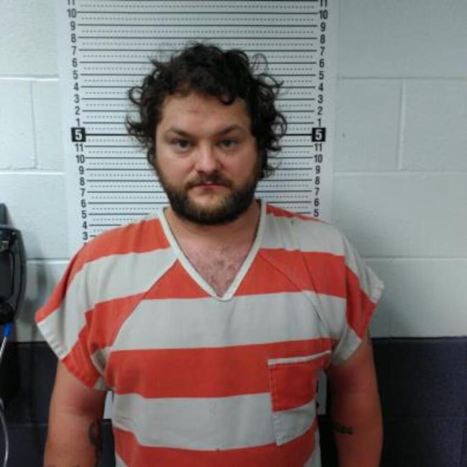 Rape suspect accused of striking police officer outside Dollar General ...