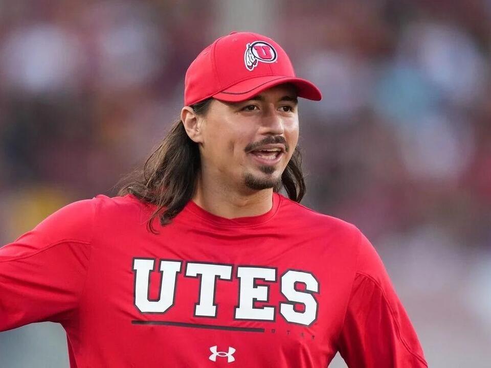 Utah QB Cam Rising exits Baylor game with hand injury