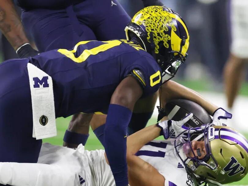 Michigan fans react to first national championship since 1997 with win