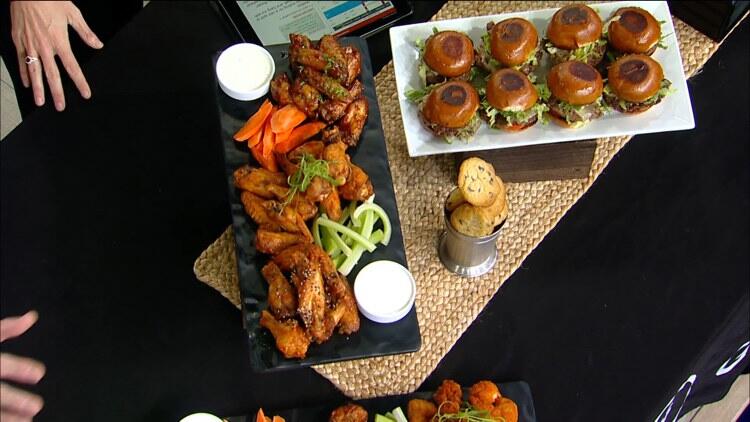 Five Iron Golf offers golf simulators, food in Minneapolis - NewsBreak